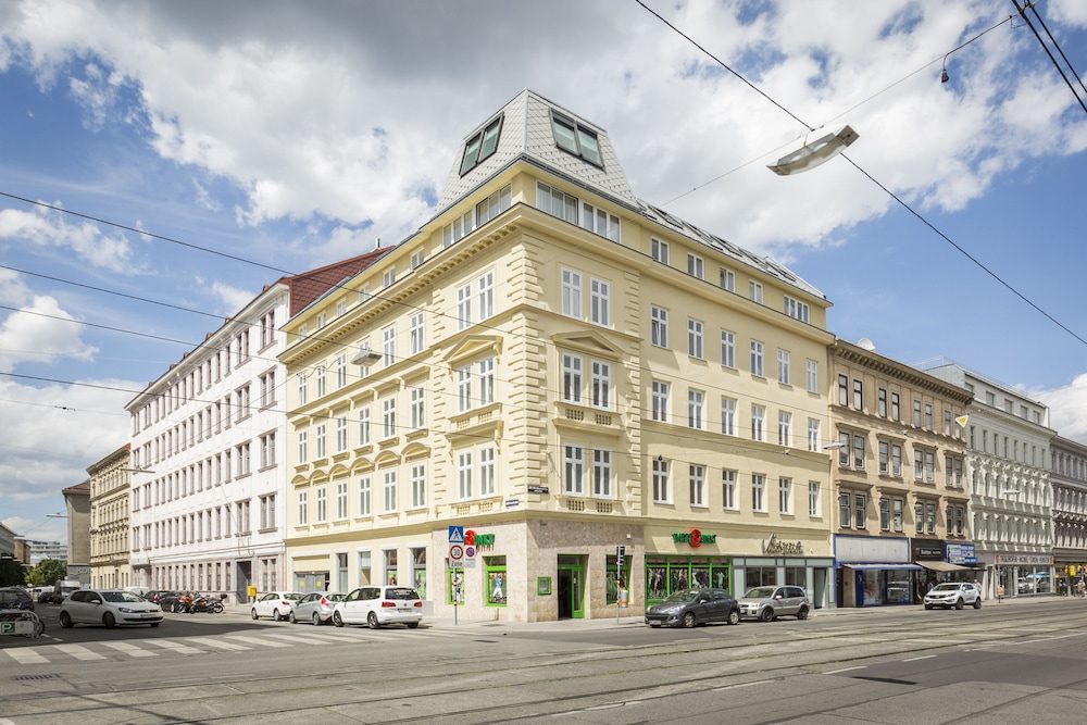 Hotel Vienna Grand Apartments City